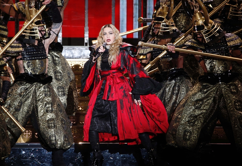 Madonna en su presentación en París. 