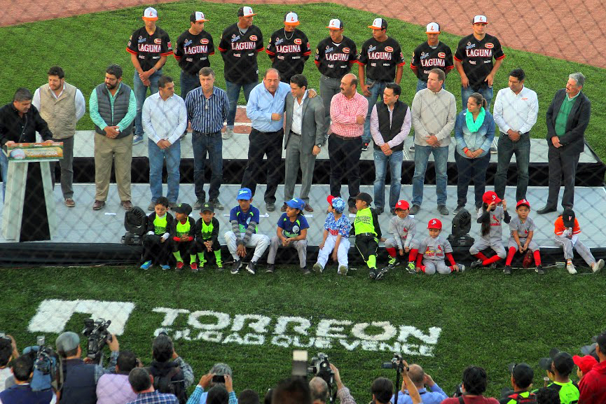 Inauguración del Estadio de Beisbol Infantil La Compresora en Torreón.