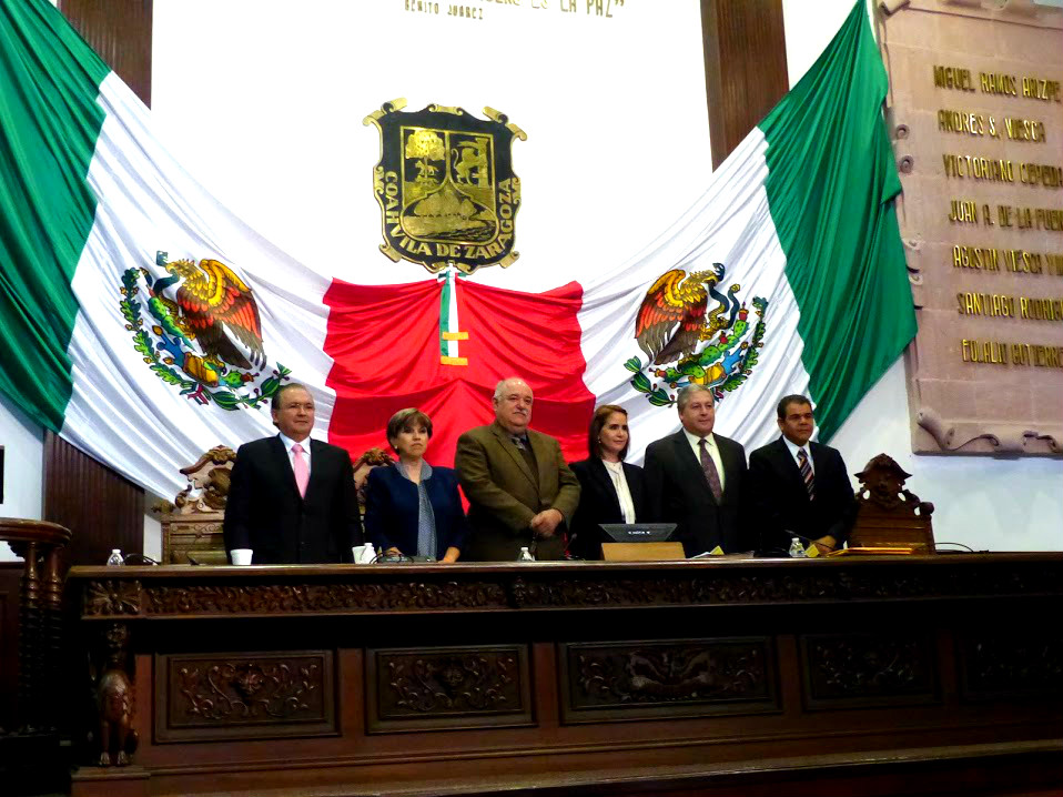 En sesión del Poder Legislativo se procedió a tomarle protesta a la nueva Magistrada Numeraria.