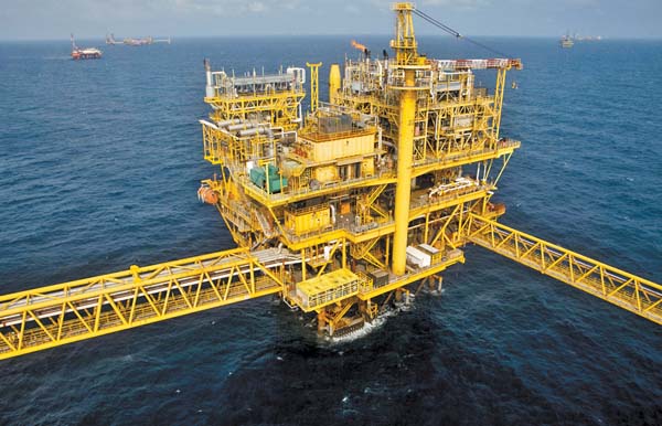 Las exportaciones de crudo bajaron 44% anual de enero a octubre.