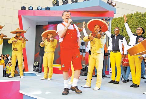 El mariachi también apareció en la presentación del 'Amigo de los Niños'.