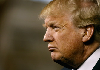 Donald Trump, durante un acto de campaña este miércoles en Mesa, Arizona