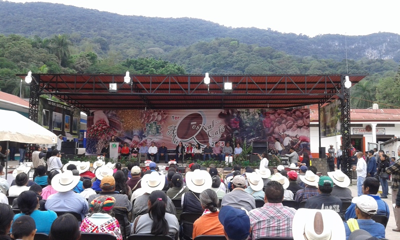 Feria del Café en Aquismón.