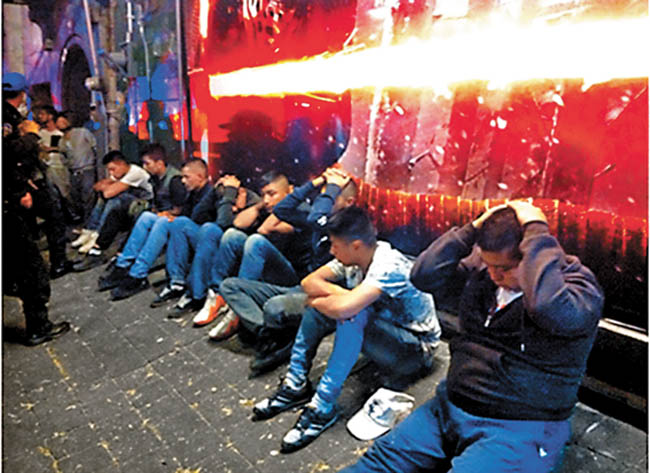 Ocho de los detenidos por el hurto a condominio. 