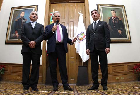 Ernesto Canales realizó la presentación del nuevo funcionario público.