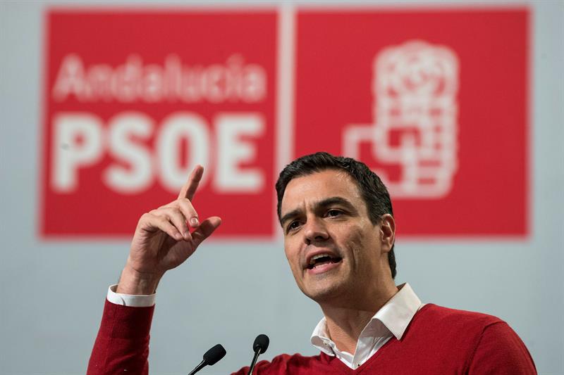 Pedro Sánchez, candidato del PSOE a la presidencia del gobierno español, en un mitin reciente en Torremolinos, Málaga