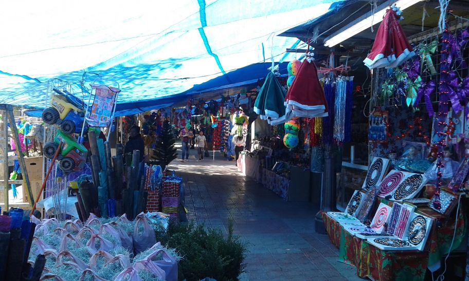 Las ventas presentadas en el Mercadito Navideño de Lerdo han sido bajas.