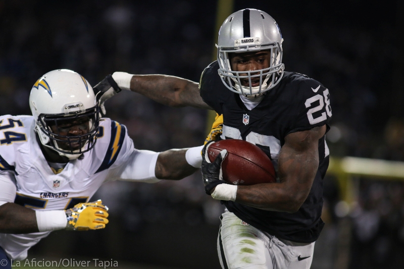 Raiders venció a Cargadores  