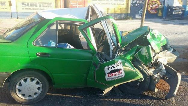 El taxista resultó herido y fue trasladado al Hospital Universitario. 