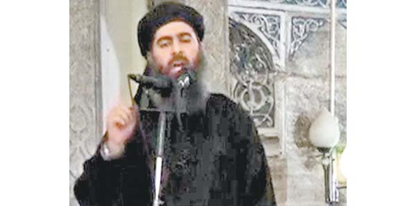 Abu Bakr al-Baghdadi en foto de archivo, en Mosul, en julio de 2014. 