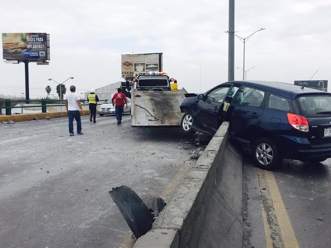 accidente ocurrió en el paso a desnivel. 