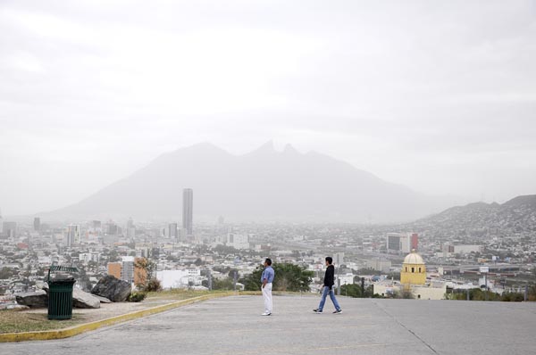 Piden evitar estar al aire libre. 