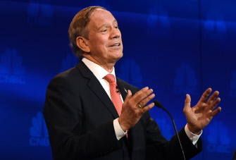 George Pataki, durante el pasado debate presidencial de los candidatos peor situados en Boulder, Colorado, el pasado 28 de octubre