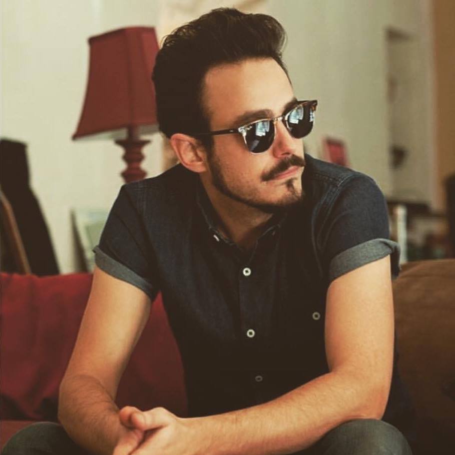 Billy Méndez.