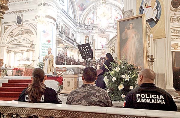 La misa se realizó en la Catedral Metropolitana 