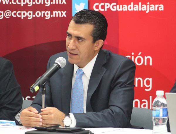 Mario Nuño Benavides, presidente del Colegio de Contadores Públicos de Guadalajara Jalisco.