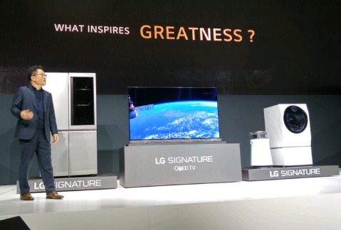 Skott Ahn, presidente de LG durante la conferencia de la empresa en el CES. 