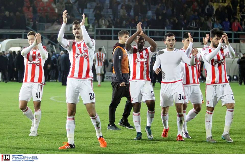 Alan Pulido jugó tres minutos con el Olympiacos 