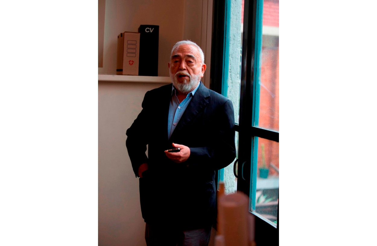 La primera Medalla al Mérito Artístico que entregará el INBA en 2016 será para Alejandro Luna.