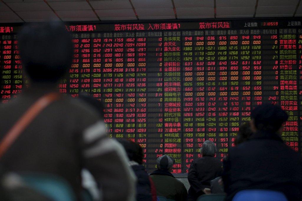 El mercado bursátil de China entró en terreno positivo, luego del desplome durante dos días esta semana.
