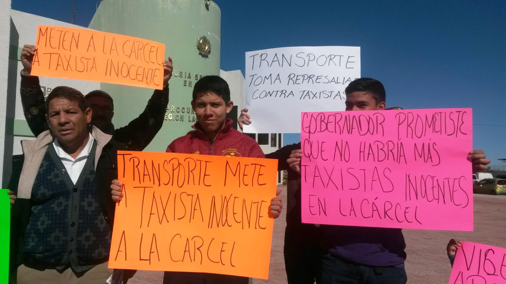 Manifestación de taxistas en la Vicefiscalía.