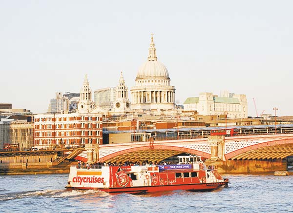 Paseo en bote por Londres. 