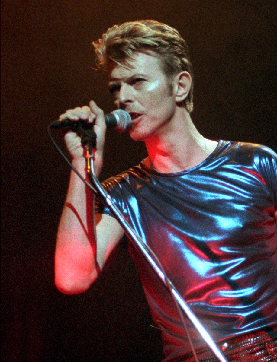 Septiembre de 1995. David Bowie durante uno de sus conciertos en Hartford, Connecticut. 