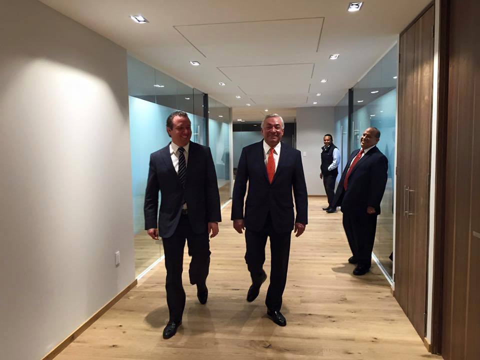 Marco Bernal arribó a las instalaciones del CEN en la Ciudad de México.