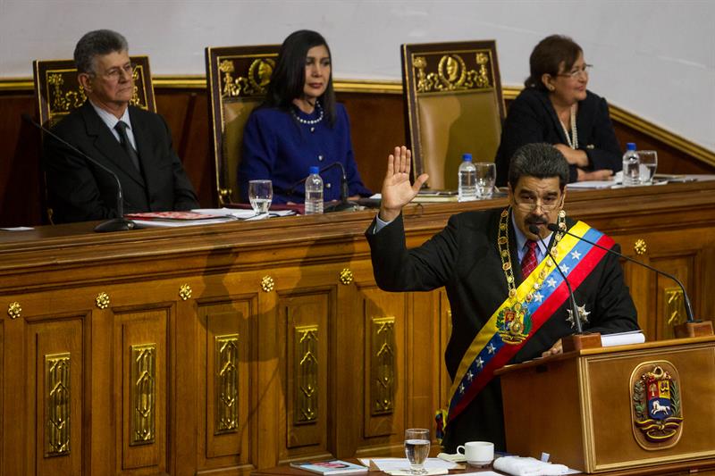 El presidente venezolano, Nicolás Maduro, durante su discurso en la sesión de la Asamblea Nacional, hoy, en Caracas 