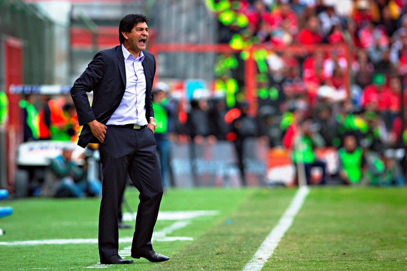 Saturnino Cardozo, entrenador de los Diablos Rojos de Toluca