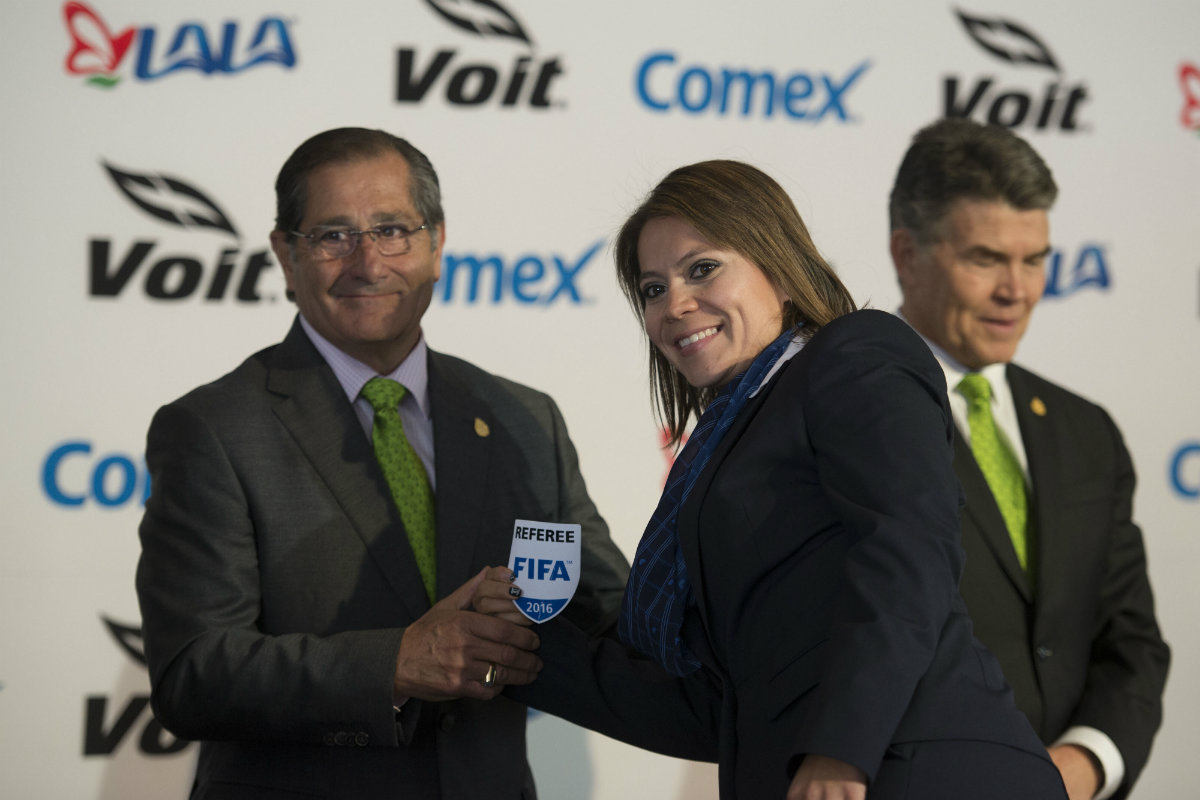 Edgardo Codesal en la presentación 'Plan de trabajo de Árbitros Mexicanos FIFA 2016' 