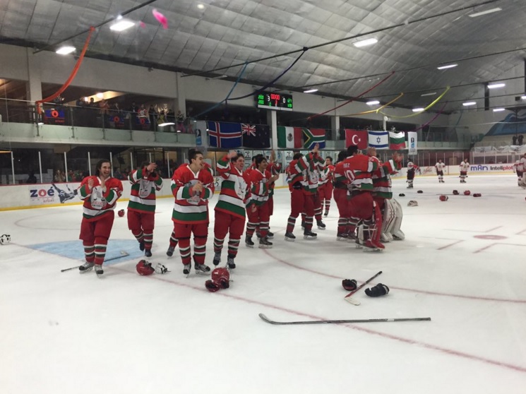 El Tri de Hockey celebró la victoria sobre Bulgaria