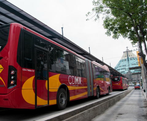 Unidades de Metrobús hicieron recorridos de prueba en la Línea 6, que corre por Montevideo, ruta que será inaugurada este jueves.