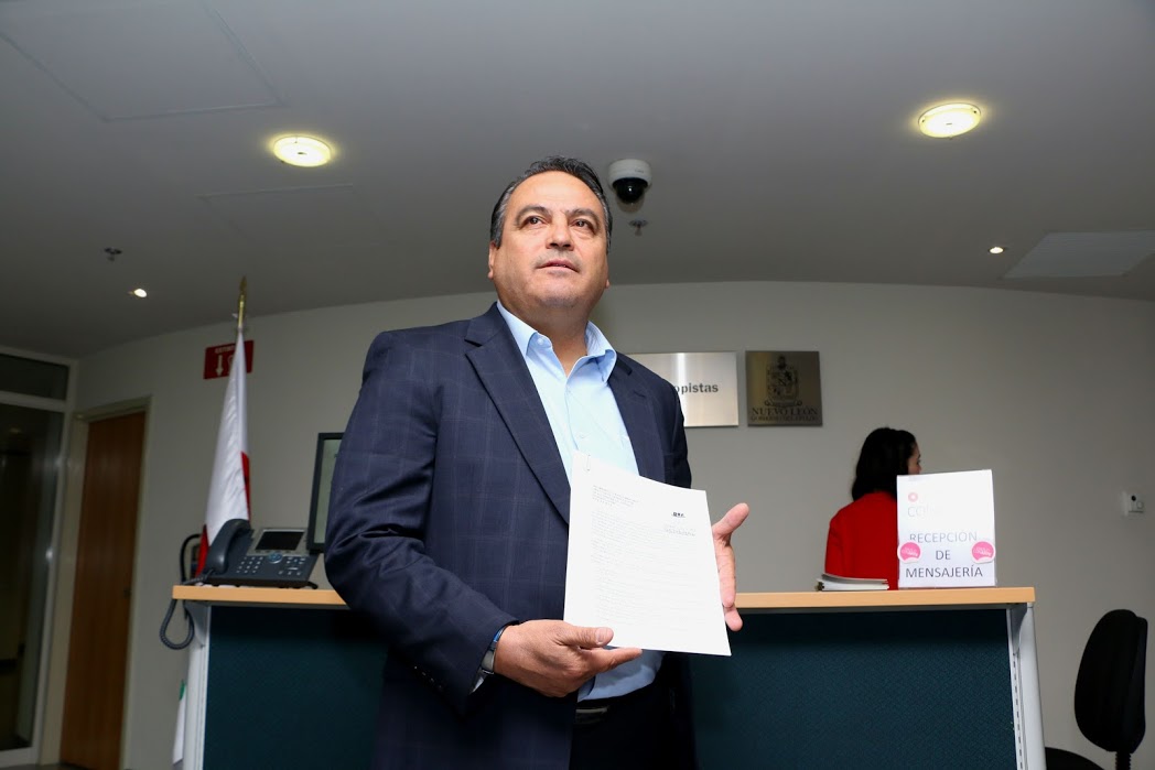  Sergio Pérez Díaz, diputado del distrito 19 con sede en Santa Catarina. 