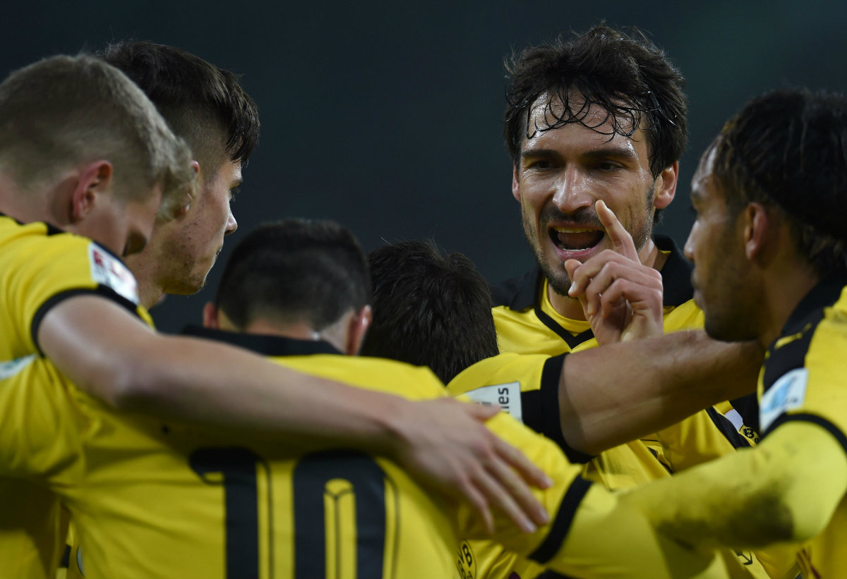 Dortmund venció 3-1 al Mönchengladbach  