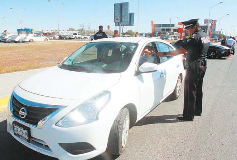 La operación de esta nueva forma de pedir un taxi ha provocado confl ictos en todo el mundo