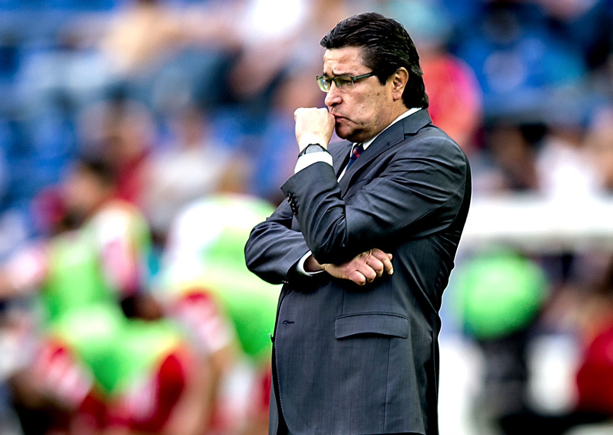 Luis Fernando Tena, nuevo técnico de León 