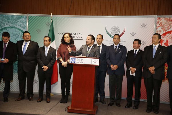 Diputados y senadores del PAN exigieron el desafuero del diputado del PRI Tarek Abdala. 