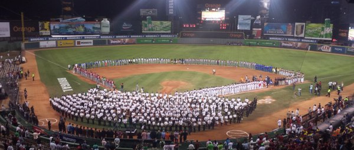 México vence 3-2 a República Dominicana en la Serie del Caribe 2016