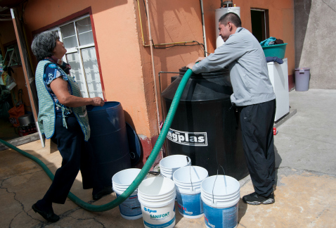 El suministro de agua potable se empieza a tener en las delegaciones afectadas por el desabasto, pero hasta el viernes se normalizará plenamente el se