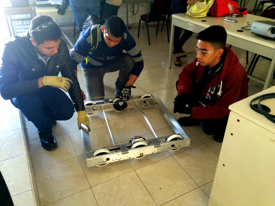 El primer viaje que realizarán los estudiantes es a la Ciudad de México, ahí expondrán su robot y serán evaluados para ver si califican para pasar a l