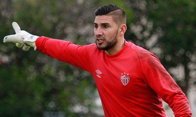 Yosgart Gutiérrez, portero de Necaxa