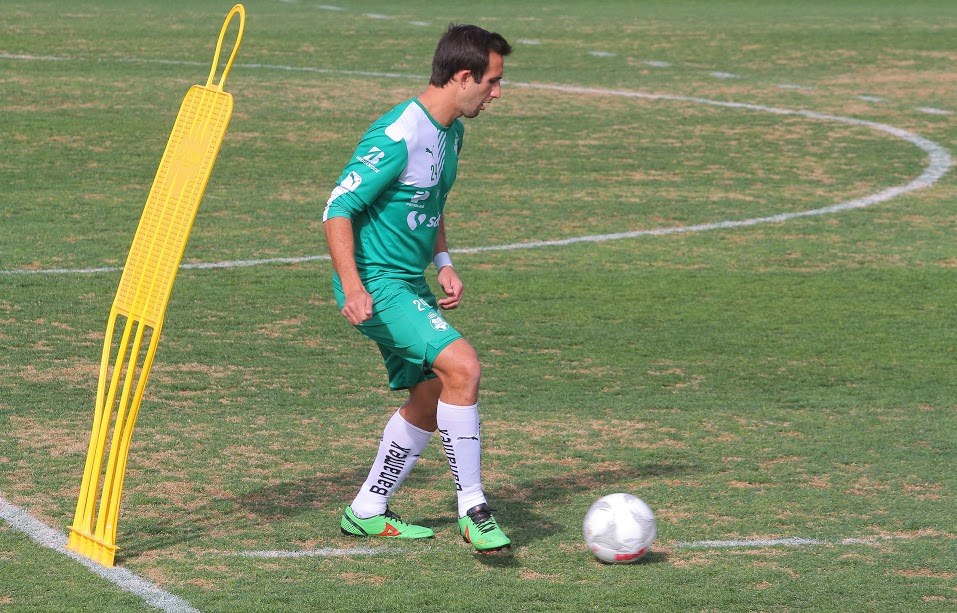 Carlos Izquierdoz, capitán de Santos Laguna manifestó que un triunfo en el Azteca le daría un plus a la buena racha con la que vienen caminando.