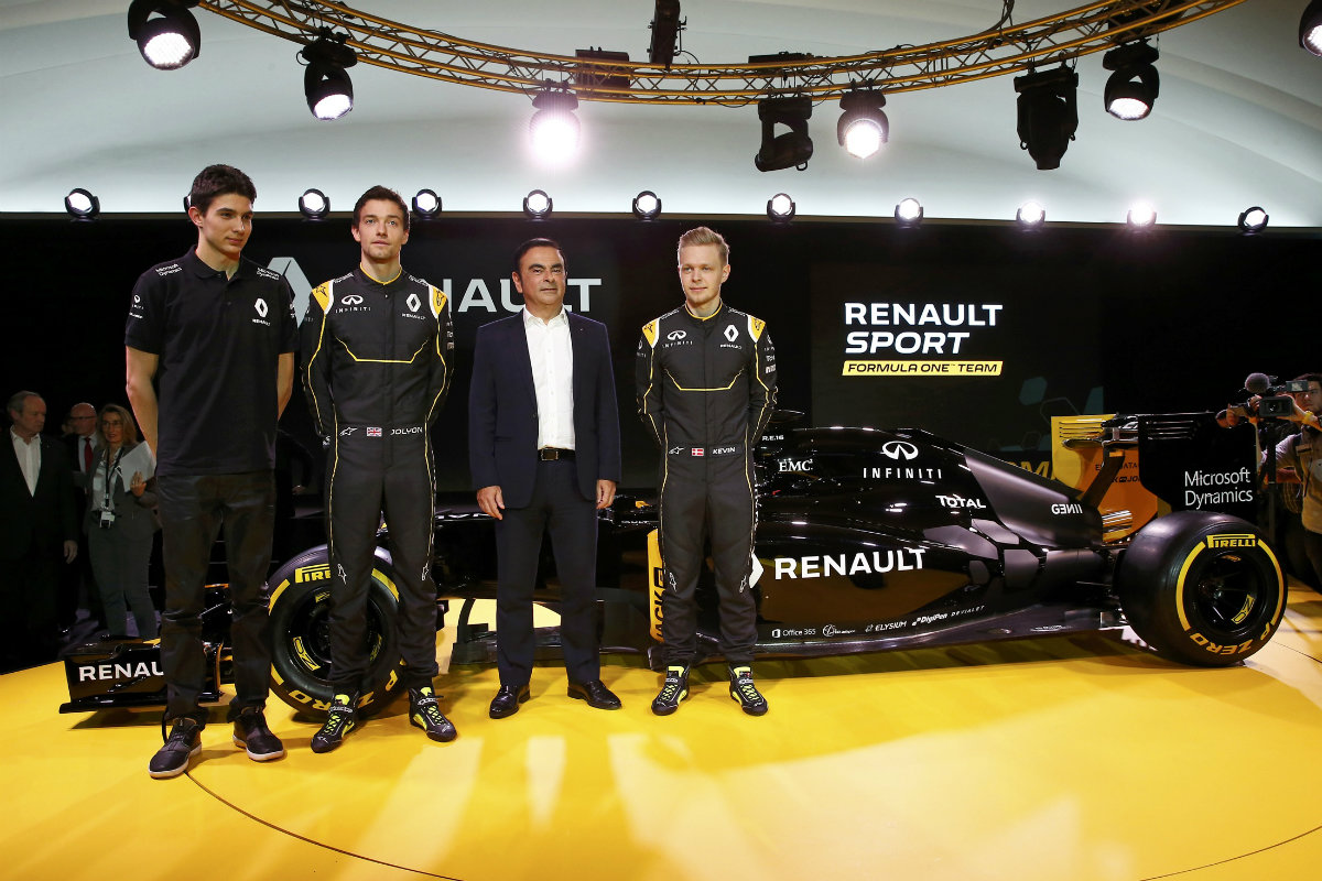 Develación del bólido de Ranault para la temporada 2016