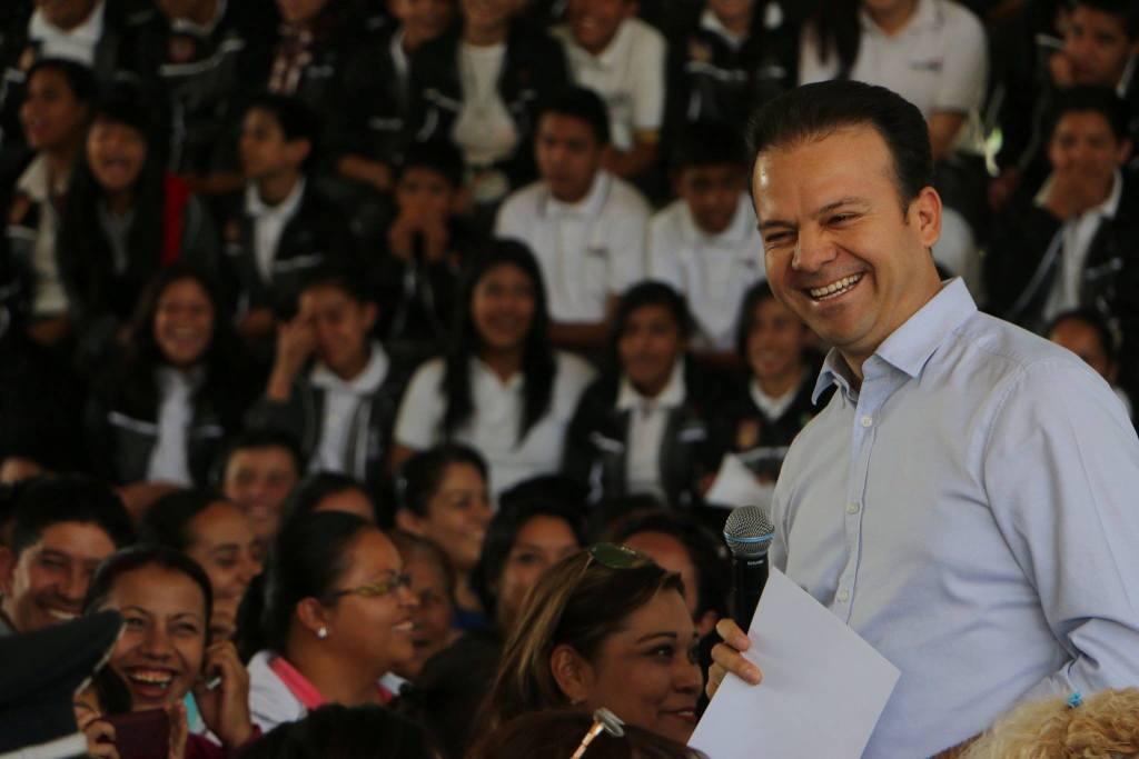 El ex alcalde de Durango y médico cirujano, Esteban Villegas, fue el único precandidato del PRI al gobierno de Durango.  