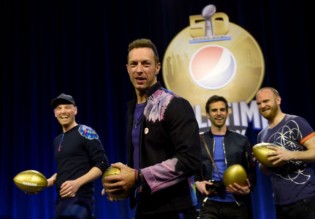 Jonny Buckland, Chris Martin, Guy Berryman y Will Champion, miembros de Coldplay. 