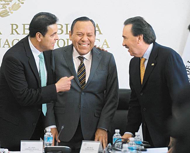 Ismael Hernández, Jesús Zambrano y Emilio Gamboa. 
