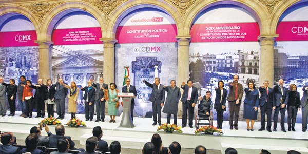 El acto, encabezado por Miguel Ángel Mancera, se realizó en el Antiguo Palacio del Ayuntamiento.