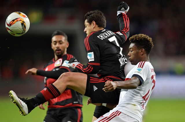Javier Hernández no pudo continuar con su racha goleadora ante el Bayern Múnich 