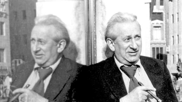 Autor de 'Giants of Jazz' y 'The Good War' —con el que ganó el Pulitzer en 1985—, Terkel dejó alrededor de 5 mil 600 programas grabados.